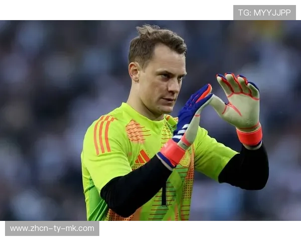 拜仁老将诺伊尔对阵巴黎8次扑救当选最佳